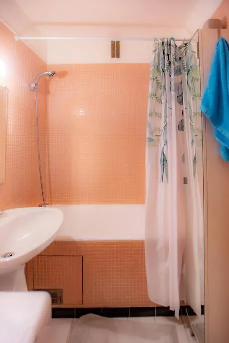 Studio With Balcony Paris Apartment